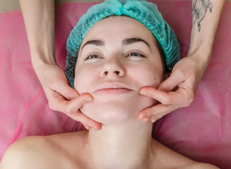 Buccal Inspired Sculpting Facial