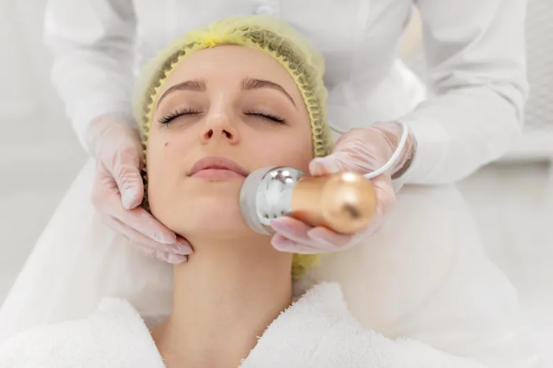 Stem Cell Regeneration & Sculpting Facial